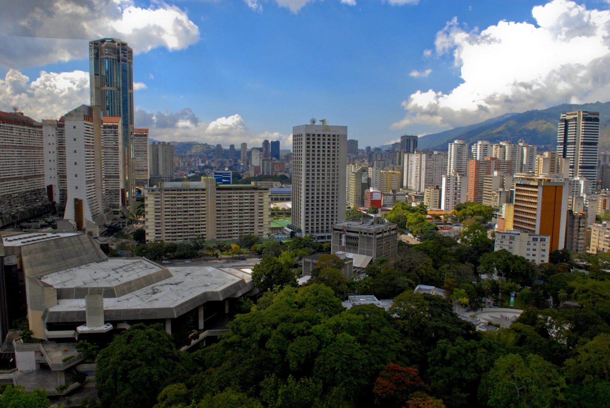 venezuela economía caracas implosión riesgo