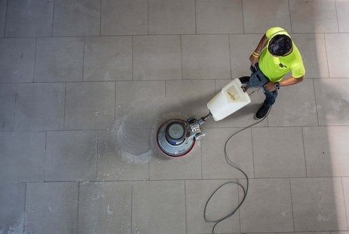 continúan creciendo los servicios auxiliares a empresas
