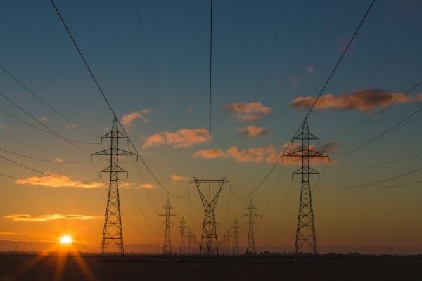 Análisis del sector de comercialización de electricidad y gas en España