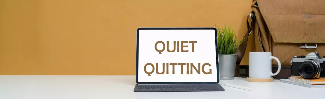 dimisión silenciosa
