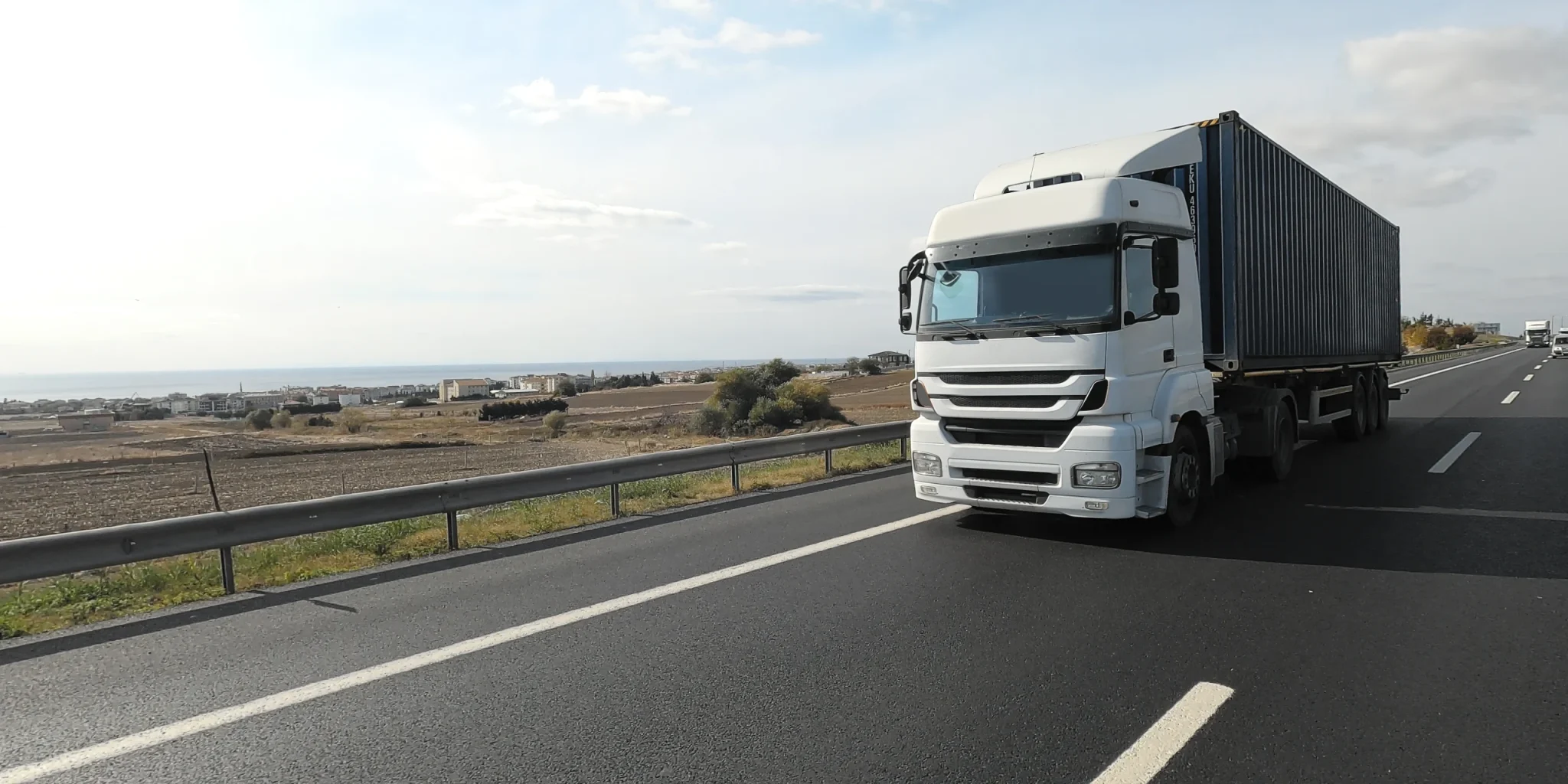 RANSPORTE DE MERCANCÍAS POR CARRETERA