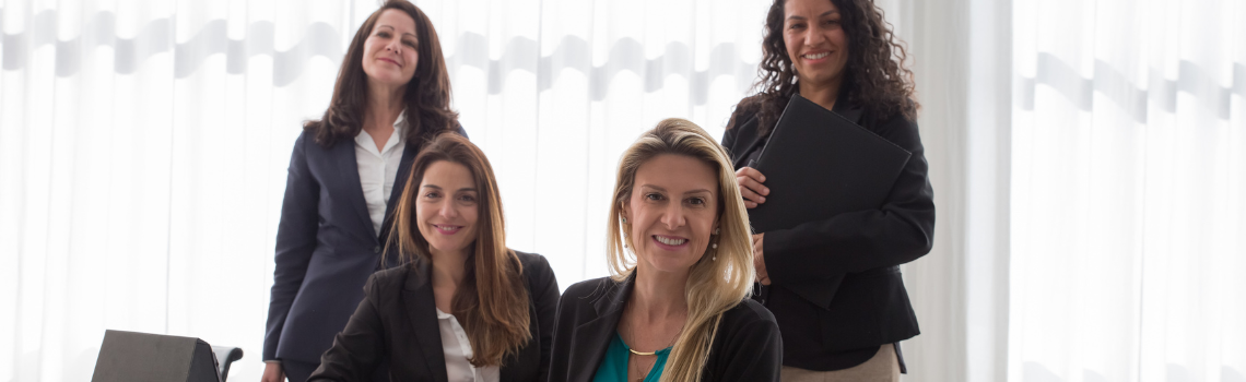 Mujeres Mazo24