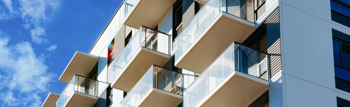 Construcciones y actividades inmobiliarias
